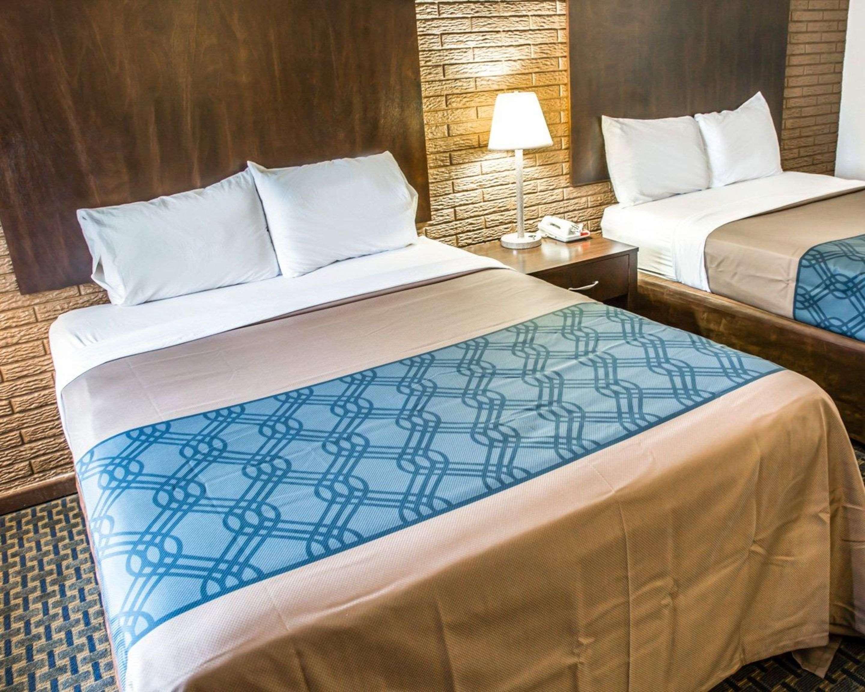 Rodeway Inn & Suites Wilmington North Zewnętrze zdjęcie