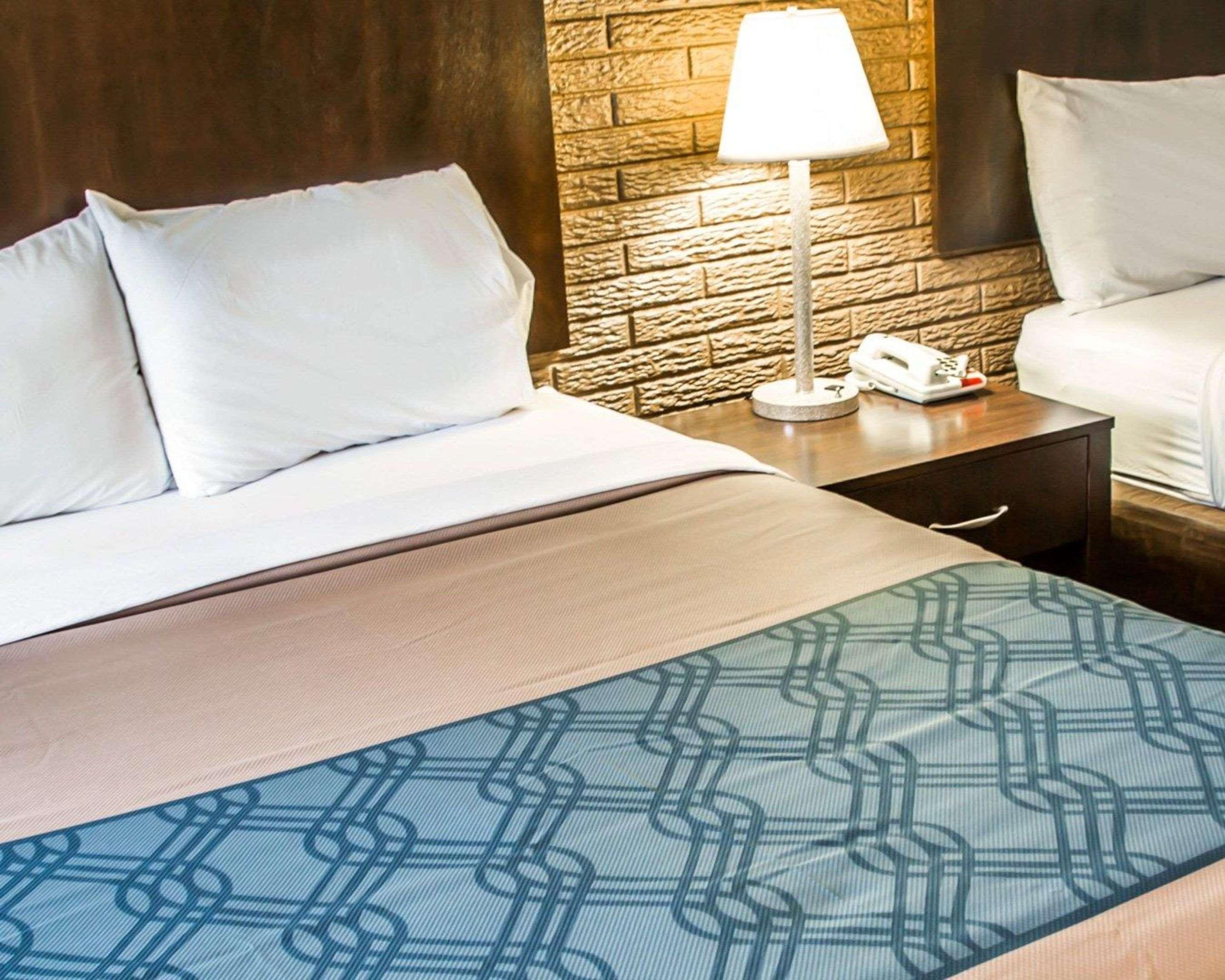 Rodeway Inn & Suites Wilmington North Zewnętrze zdjęcie
