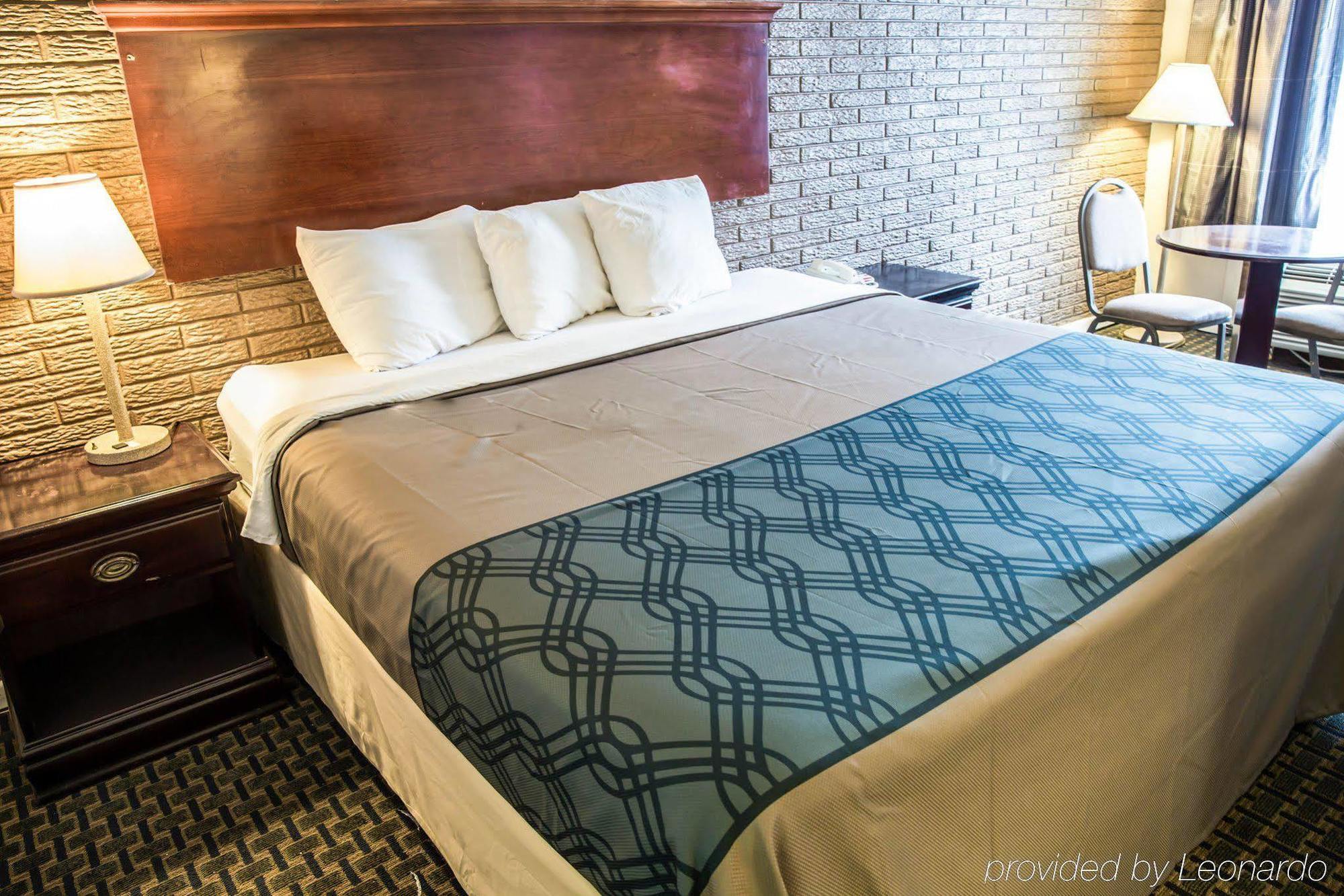 Rodeway Inn & Suites Wilmington North Zewnętrze zdjęcie