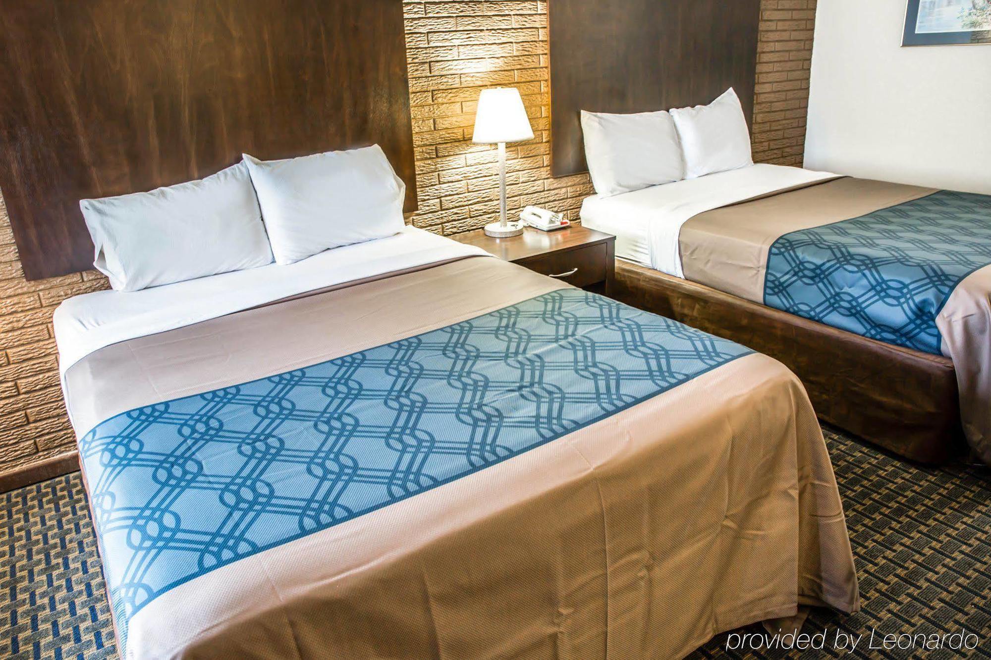 Rodeway Inn & Suites Wilmington North Zewnętrze zdjęcie